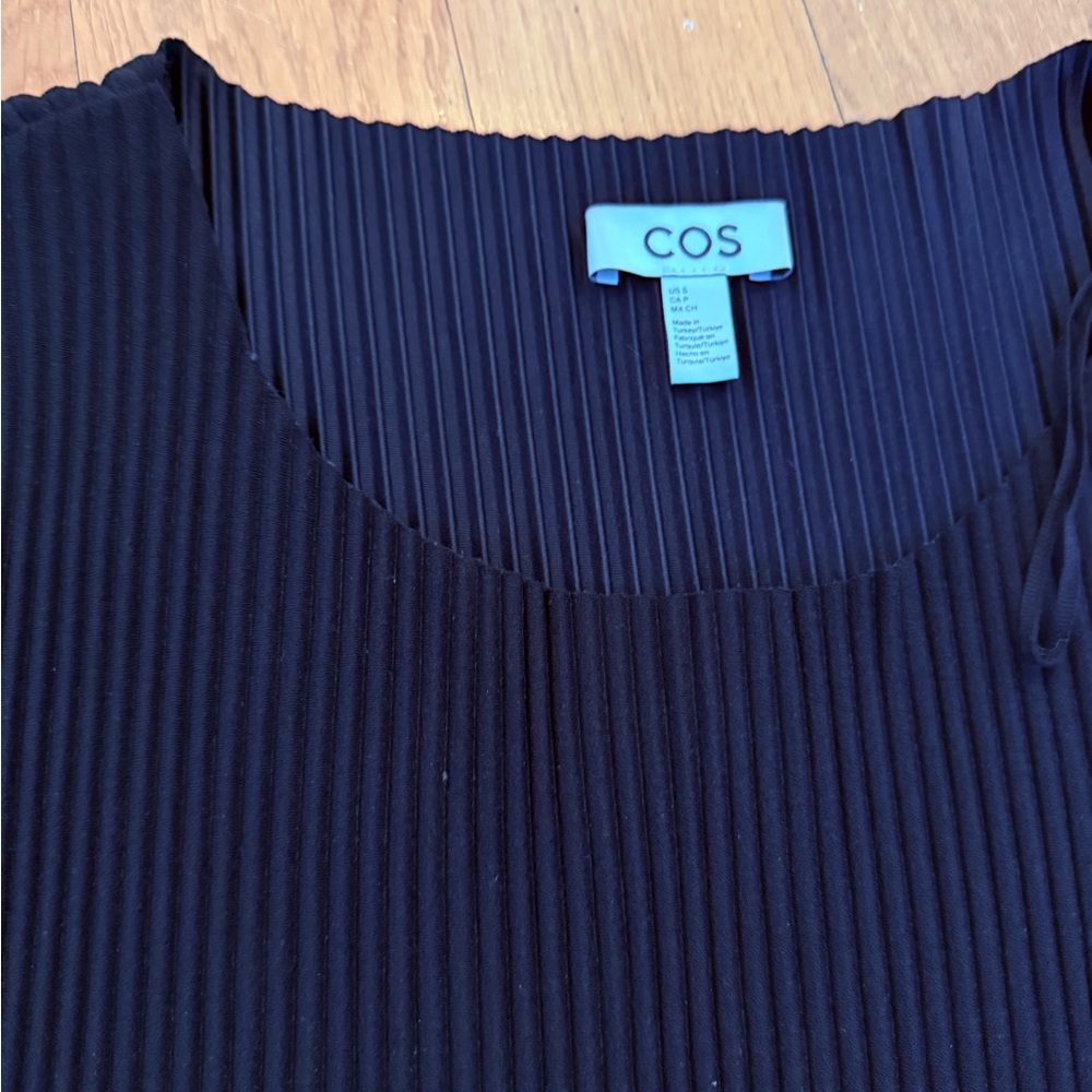 COS Black Ribbed Top